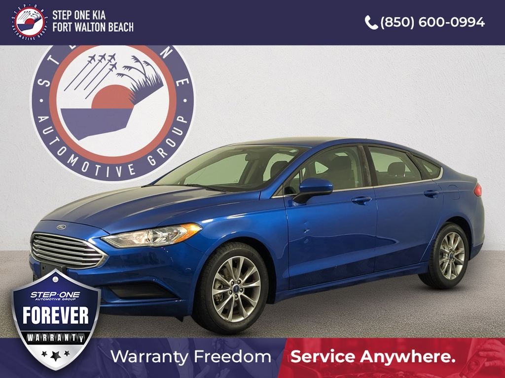 2017 Ford Fusion SE FWD's photo