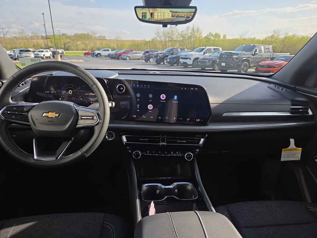 2026 Chevrolet Traverse LT - Photo 9