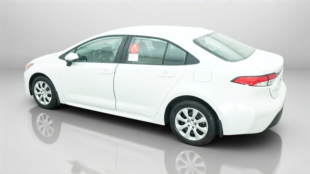 New 2027 Wind Chill Pearl Toyota LE image 15