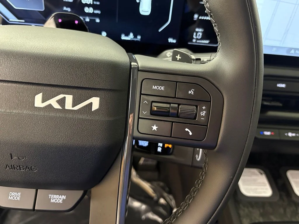 New 2027 Black Jade Green Kia X-Pro SX Prestige image 22
