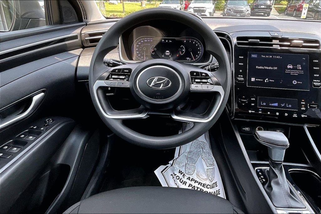 Used 2024 Gray Hyundai SEL image 5