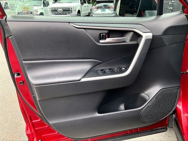 Used 2021 Red Toyota XLE image 19