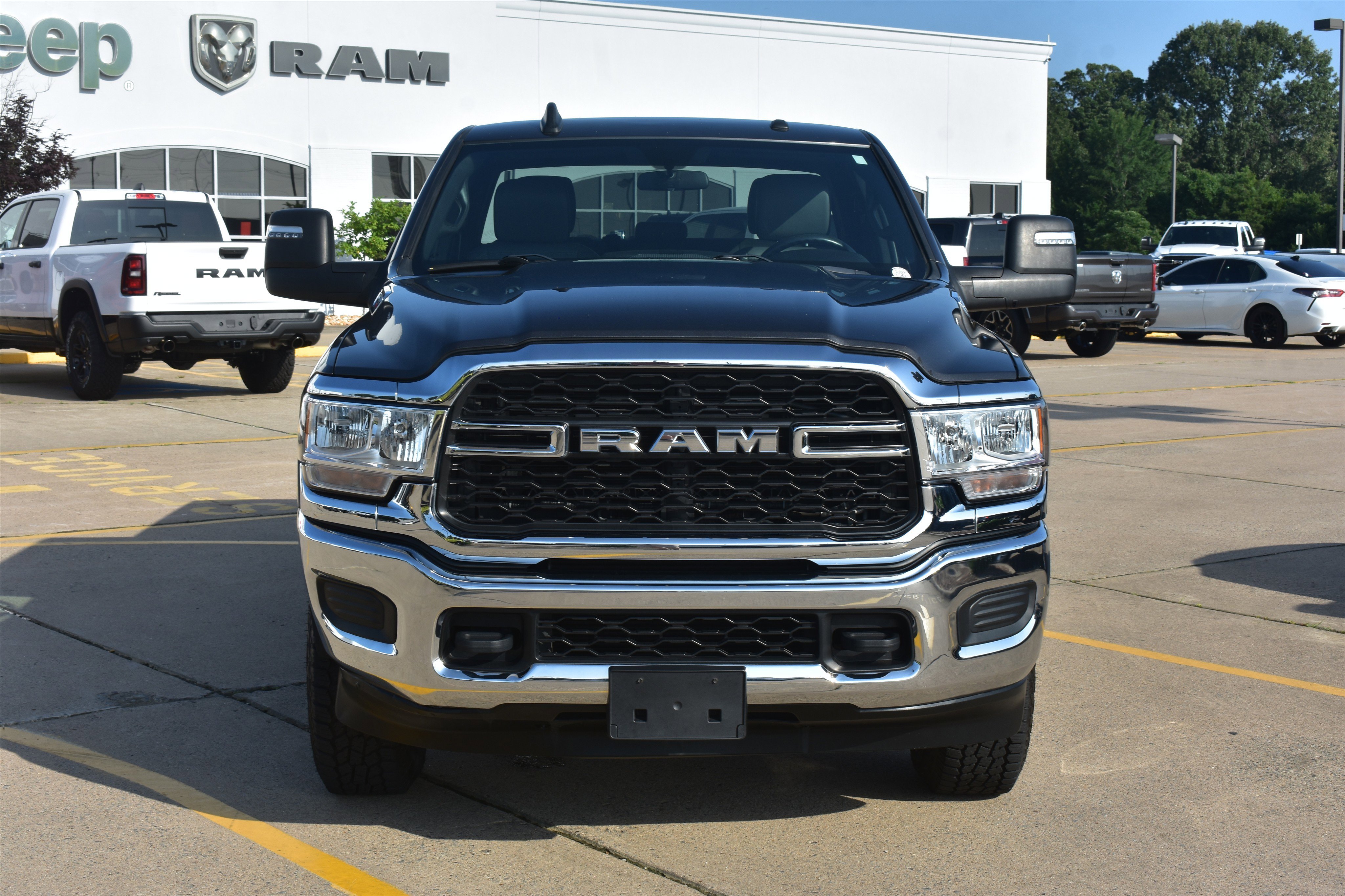Used 2024 RAM Ram 2500 Pickup Tradesman with VIN 3C6UR5CL9RG102150 for sale in Little Rock