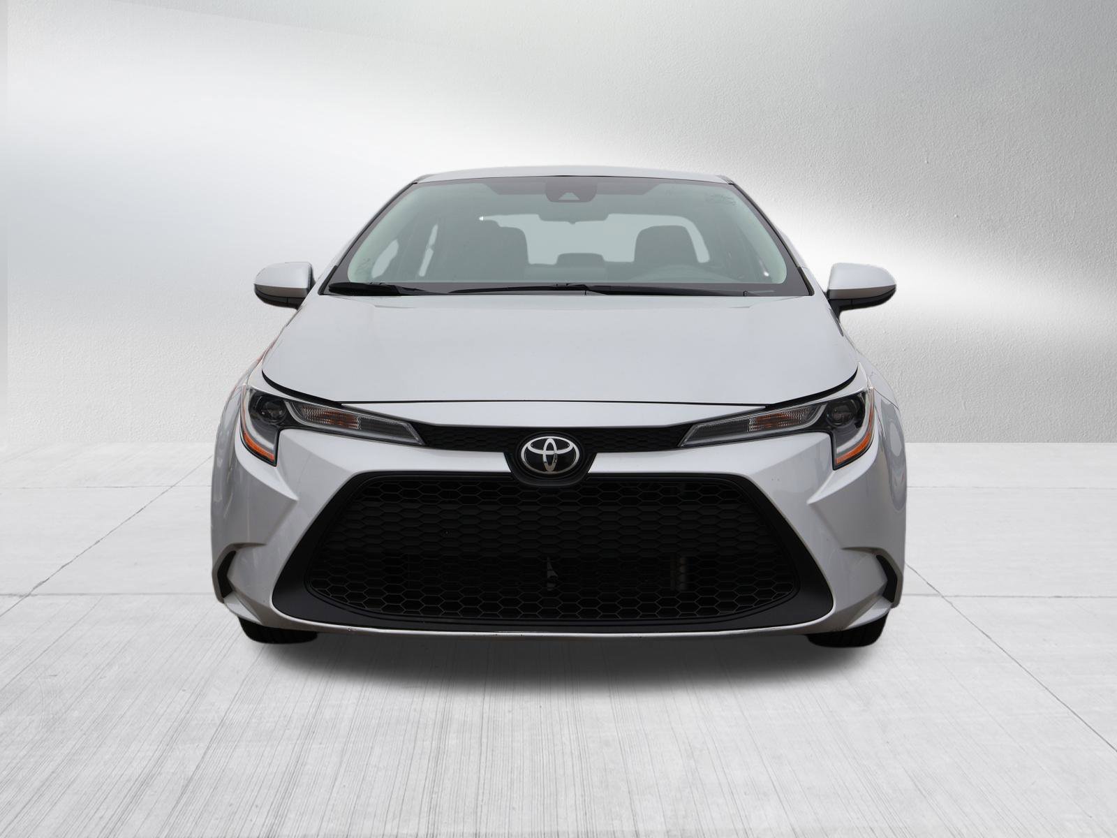 Used 2022 Toyota Corolla LE with VIN 5YFEPMAE4NP340946 for sale in Kansas City