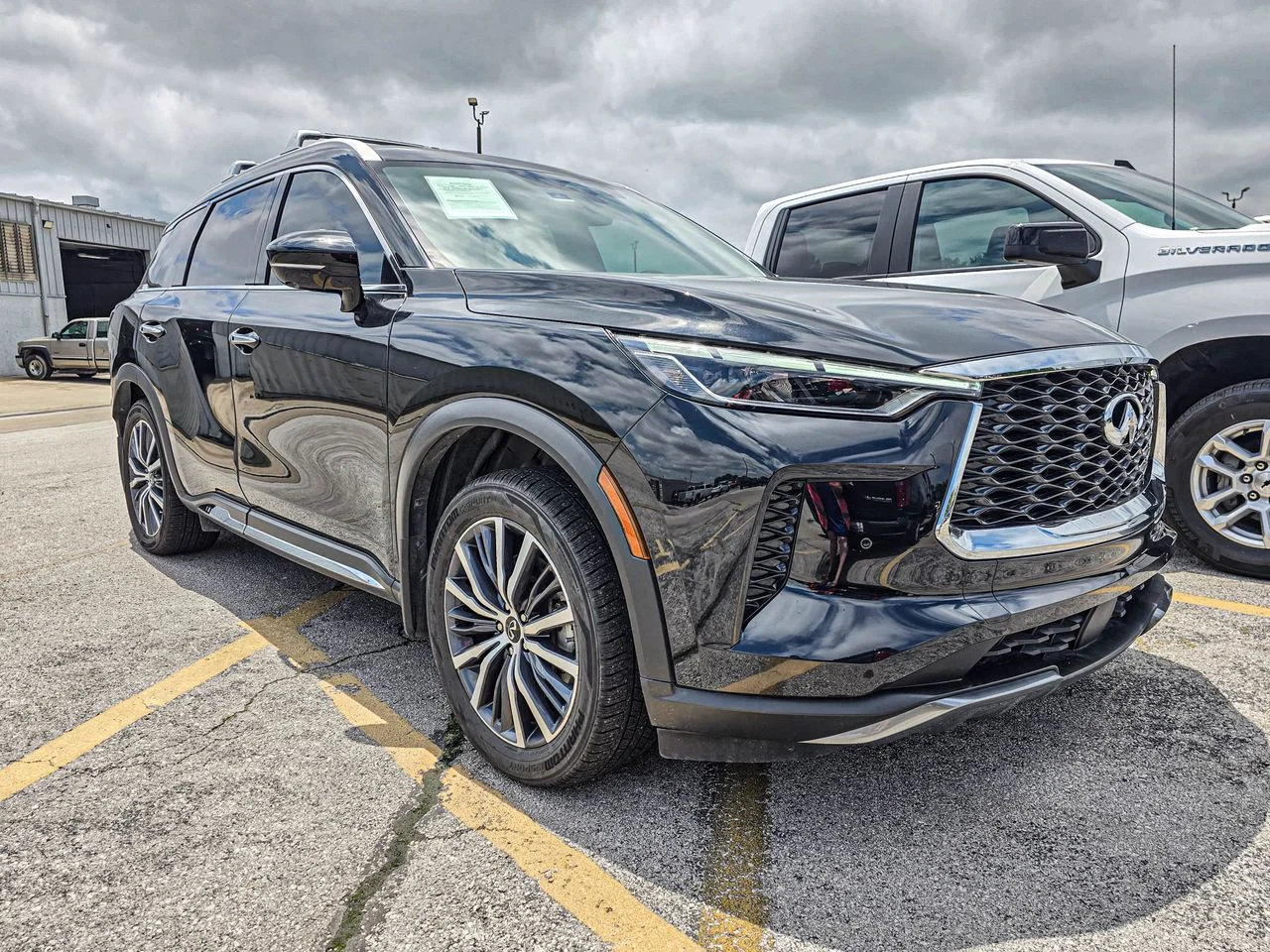 2023 INFINITI QX60 SENSORY AWD's photo