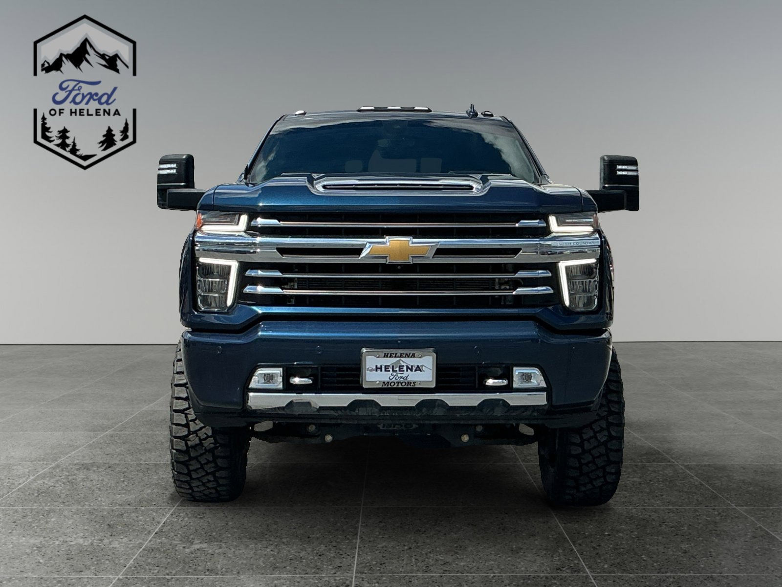 Used 2021 Blue Chevrolet High Country image 8