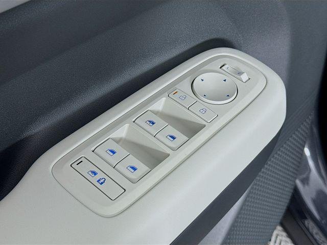 New 2026 Gray Hyundai SE image 27