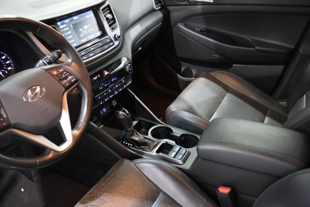 Used 2018 Silver Hyundai SEL Plus image 22