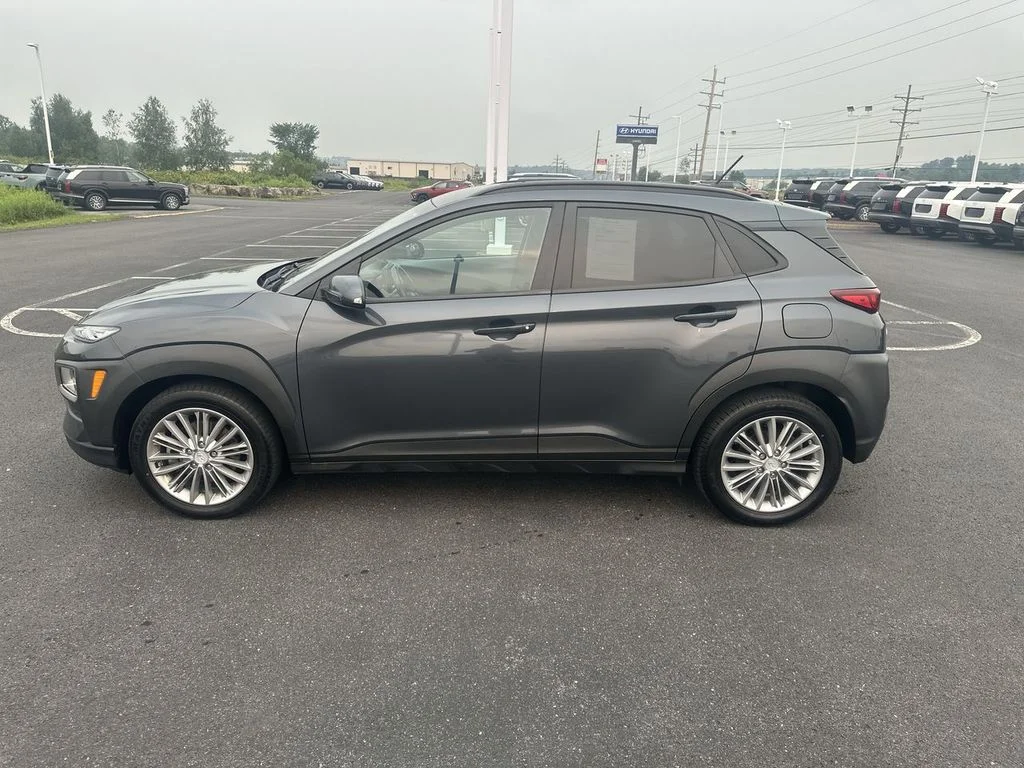 Used 2020 Gray Hyundai SEL image 5