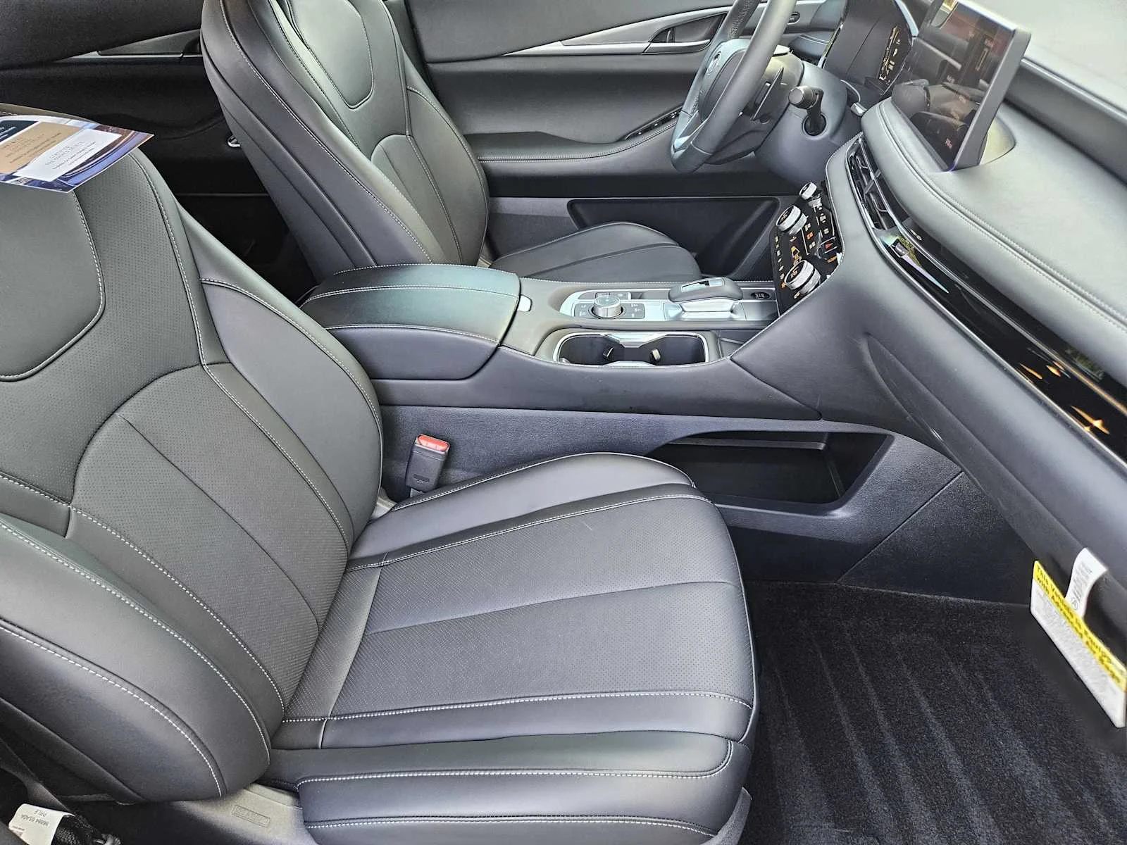 Certified Used 2027 Mineral Black INFINITI SPORT image 12