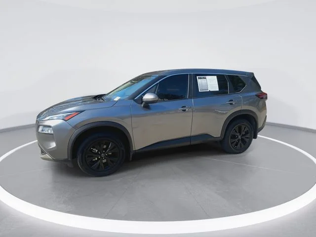 Used 2023 Gray Nissan SV image 5