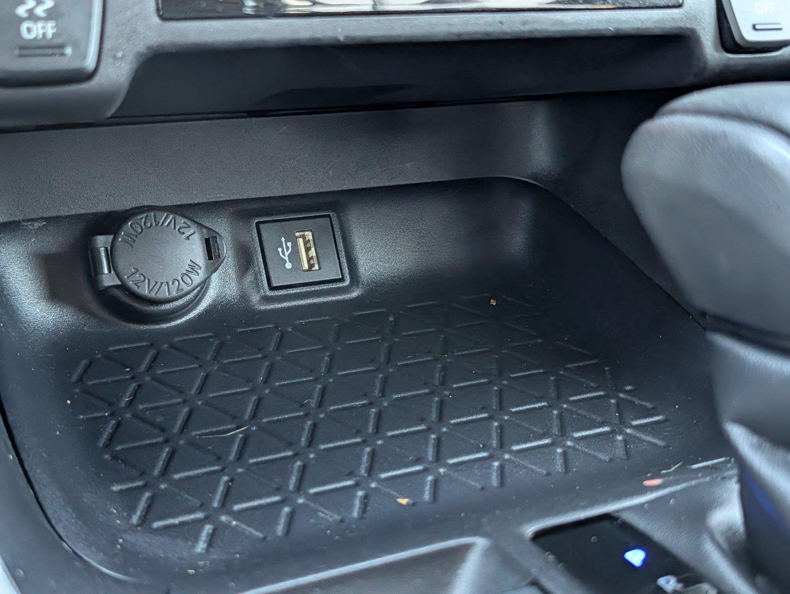 Used 2025 Midnight Black Metallic Toyota XLE image 19