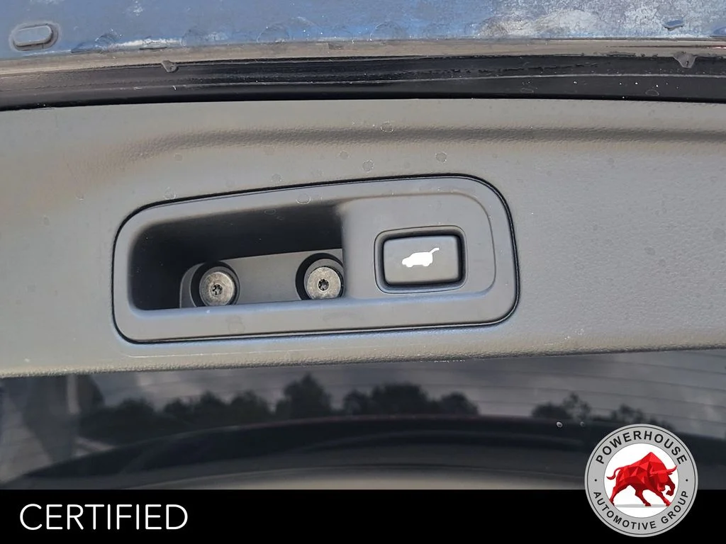 Used 2021  Honda Touring image 14