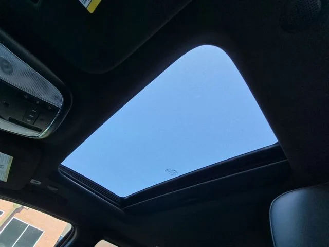 Used 2019 Silver Jeep Altitude image 34