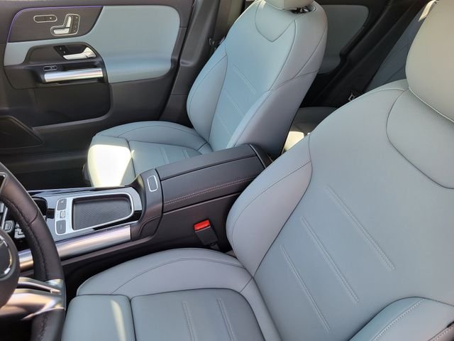 New 2026 Mountain Grey Metallic Mercedes-Benz GLA 250 image 8