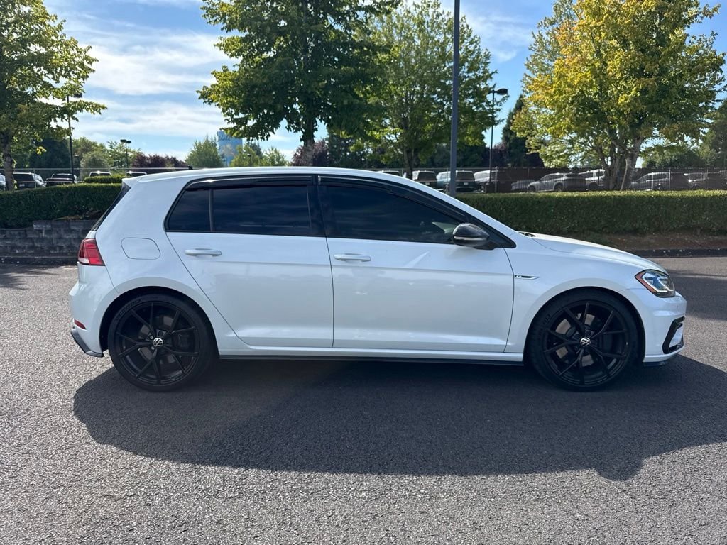Used 2019 Oryx White Pearl Volkswagen DCC & Navigation 4Motion image 8