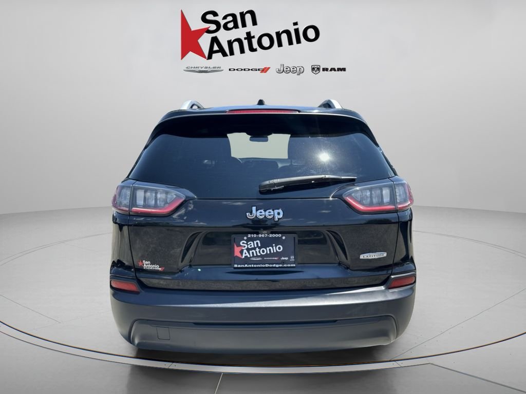 Used 2019 Black Jeep Latitude Plus image 13
