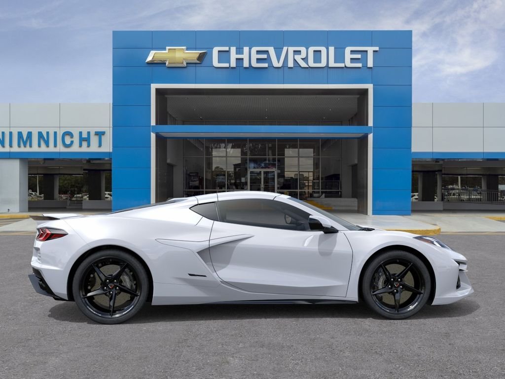 2025 Chevrolet Corvette 2LZ - Photo 5