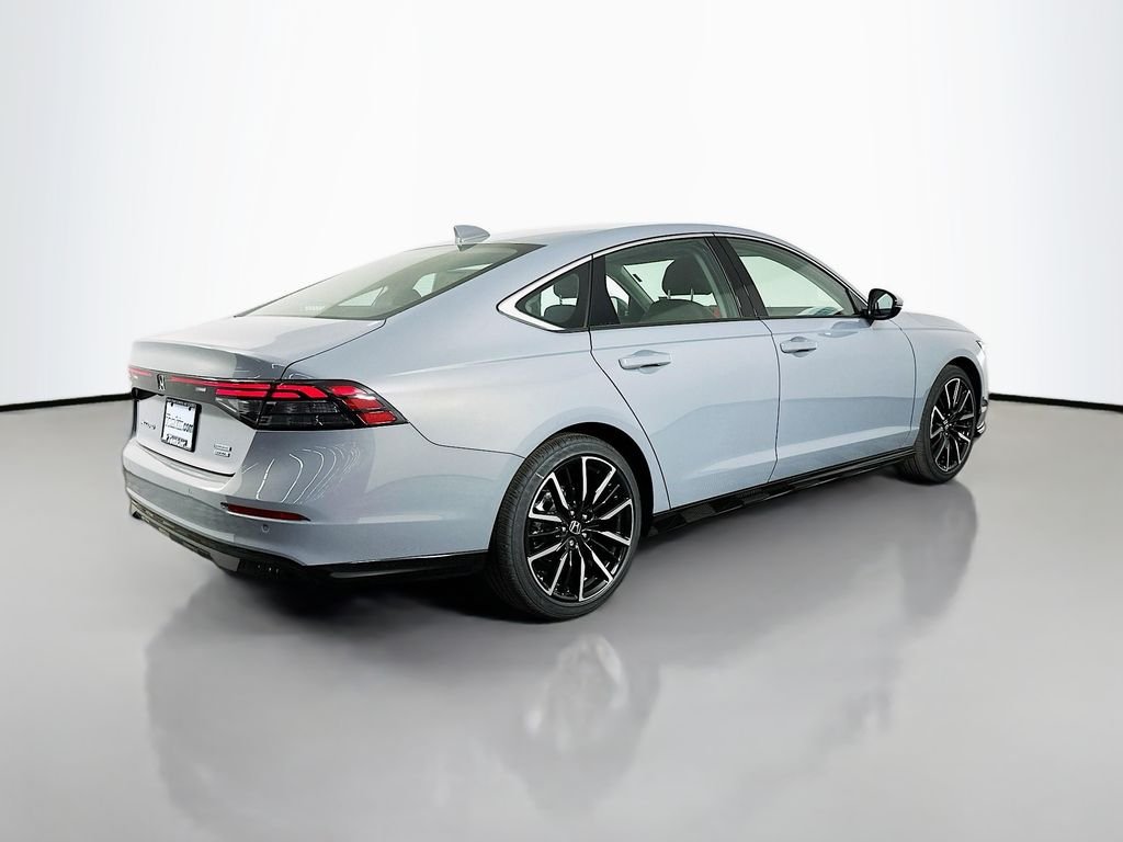 New 2026 Urban Gray Pearl Honda Touring image 7