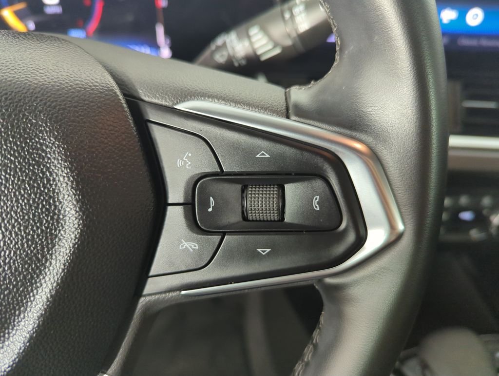 Used 2025 Black Chevrolet ACTIV image 23