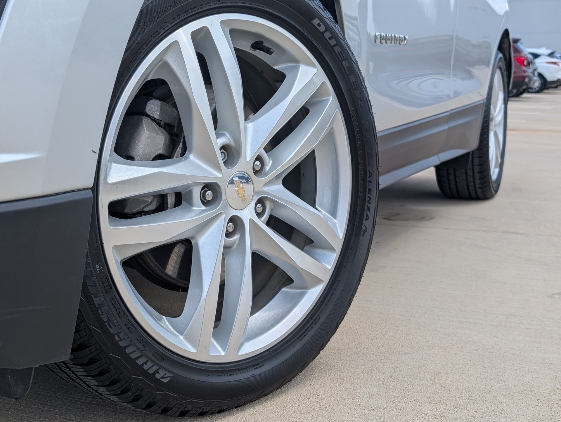 Used 2020 Chevrolet Equinox Premier with VIN 3GNAXPEXXLS607364 for sale in Buda, TX