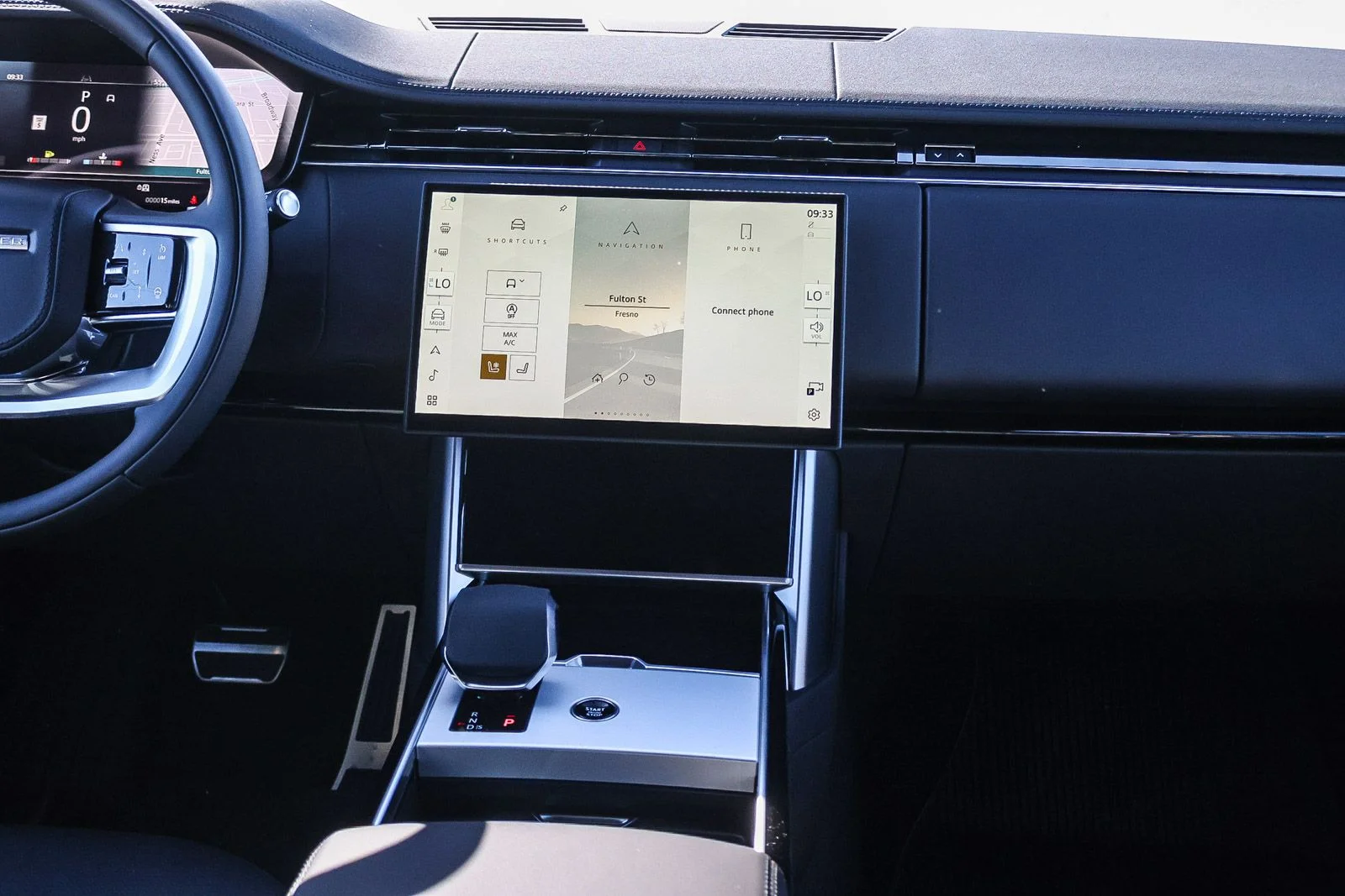 New 2026 Fuji White Land Rover SE image 24