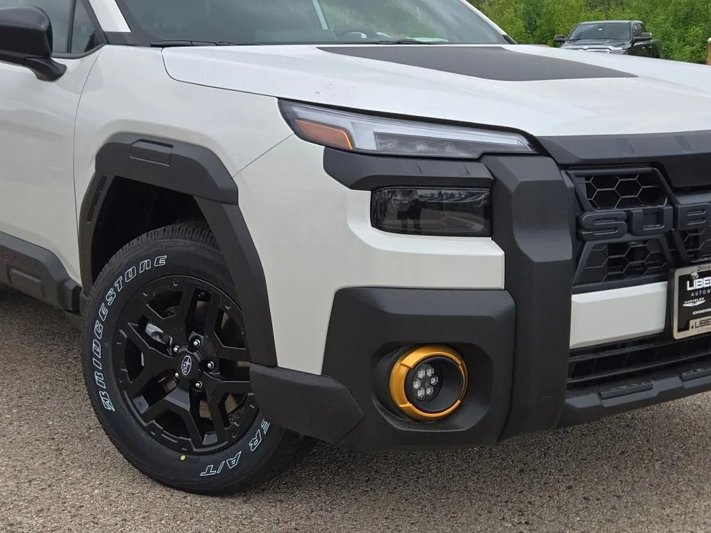 New 2026 CRYSTAL WHITE PEARL Subaru Wilderness image 3