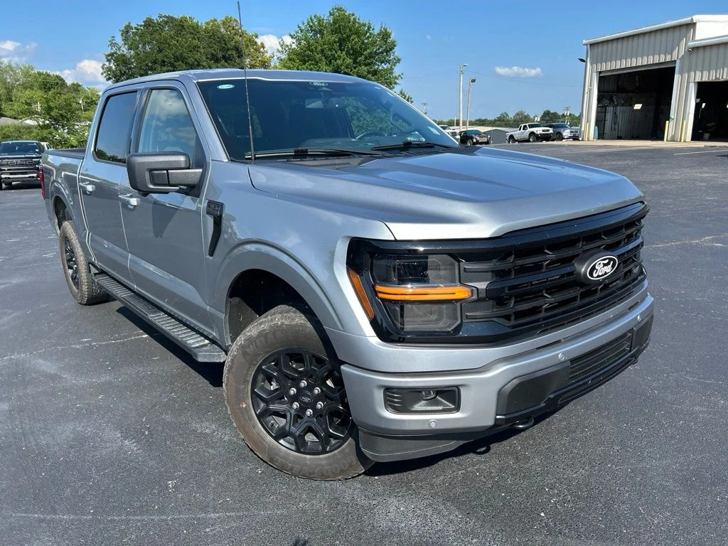 Used 2024 Silver Metallic Ford XLT image 1