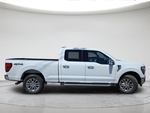 New 2026 Oxford White Ford Lariat® image 38
