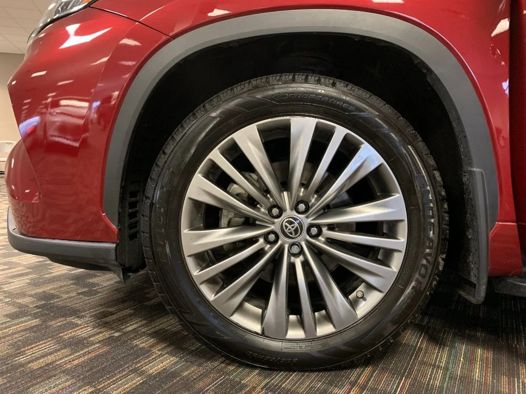 Used 2020 Red Toyota Platinum image 39