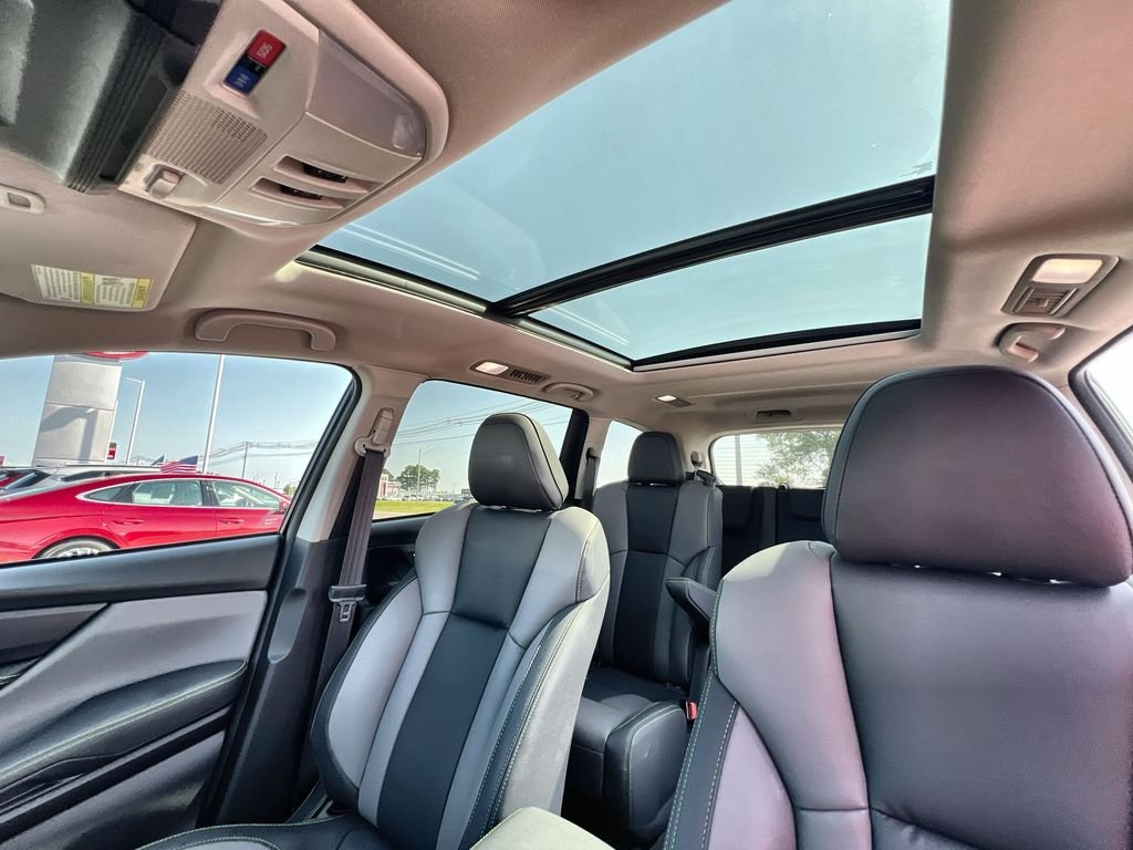 Used 2025 Brown Subaru Onyx Edition image 21