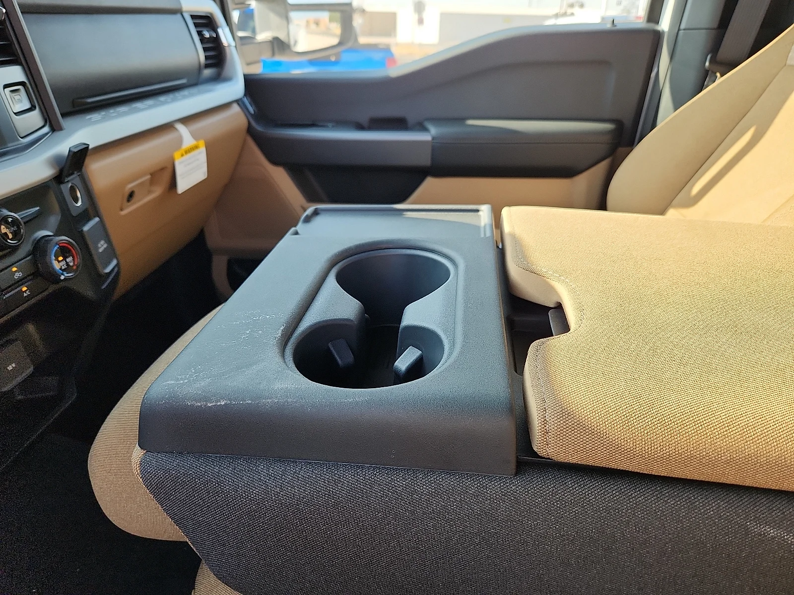 New 2027 Oxford White Ford XLT image 25