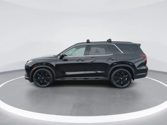 Used 2023 Black Hyundai XRT image 5