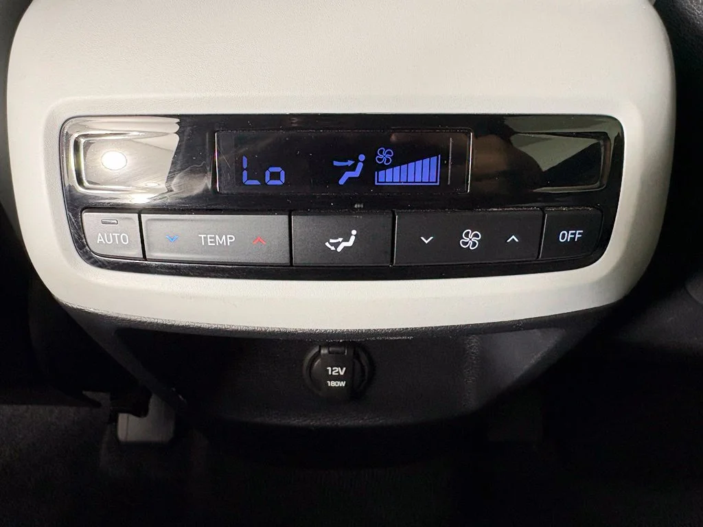 Used 2025 Black Hyundai SEL image 38