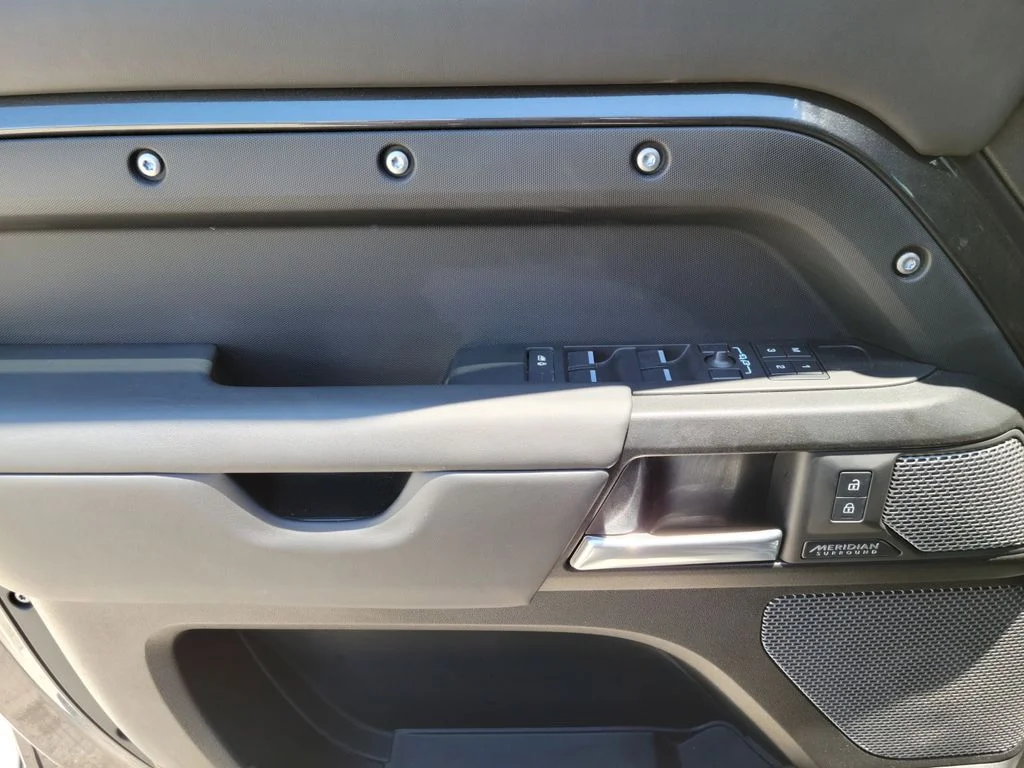 2023 Land Rover Defender V8 - Photo 14