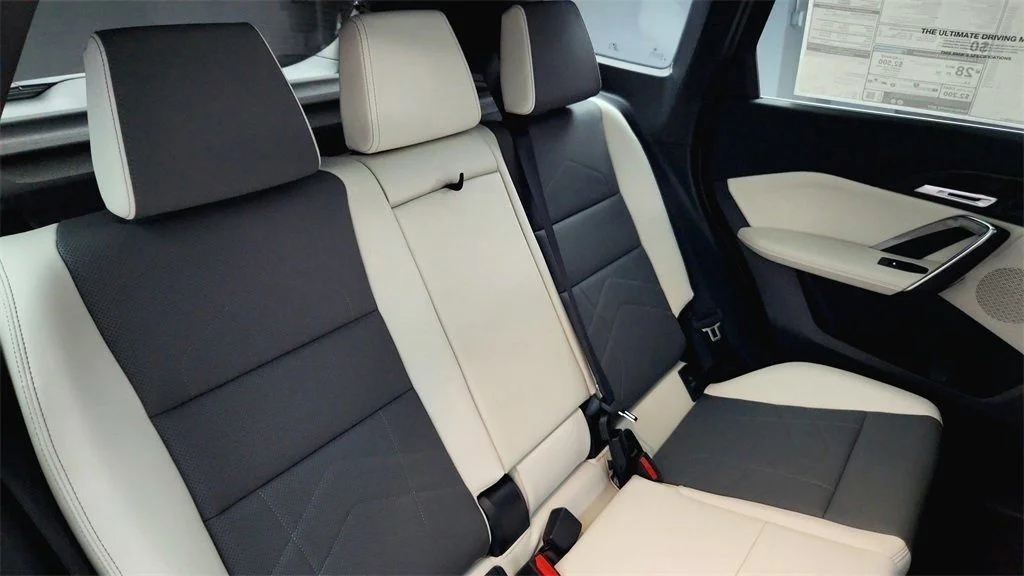 Used 2026 Storm Bay Metallic BMW xDrive28i image 35