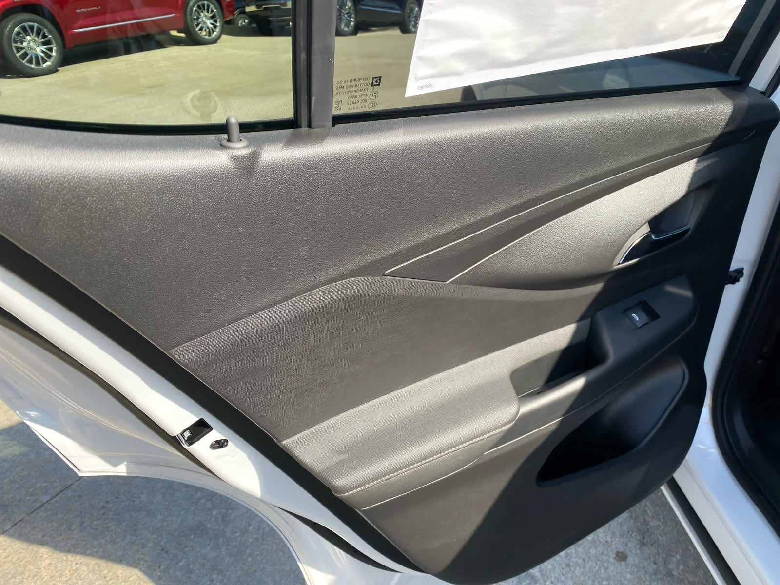 New 2026 White Frost Tricoat Buick Avenir image 20