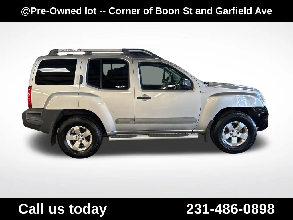 Used 2012 Silver Nissan S image 6