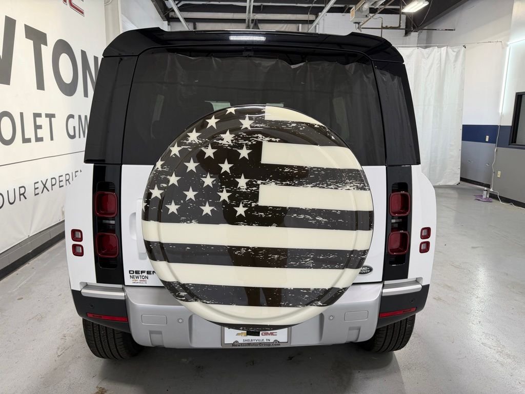 2023 Land Rover Defender SE - Photo 32