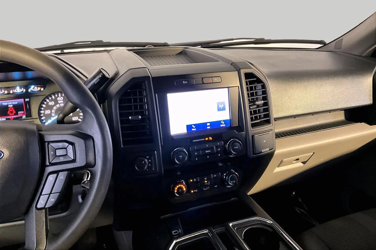 Used 2020 Oxford White Ford XL image 7