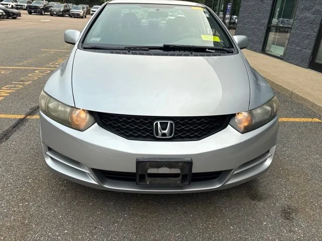 Used 2011 Silver Honda LX image 2