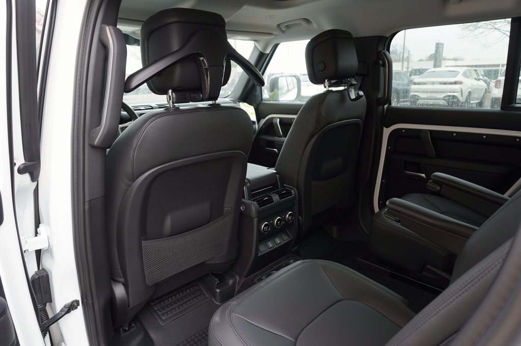 2026 LAND ROVER DEFENDER - Image 29
