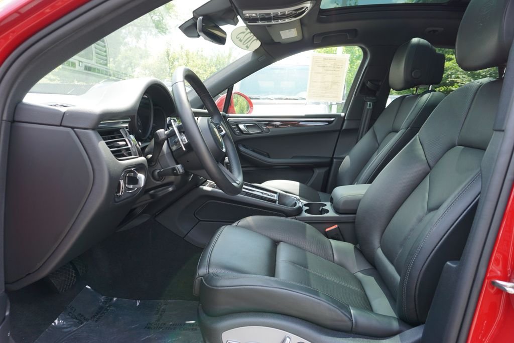 2025 Porsche Macan Base - Photo 9