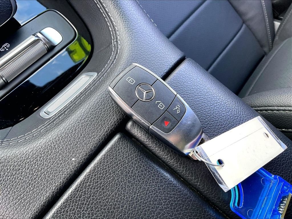 Used 2025 Cirrus Silver Metallic Mercedes-Benz GLS 450 image 30