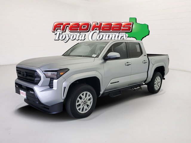 2025 Toyota Tacoma 4WD SR5