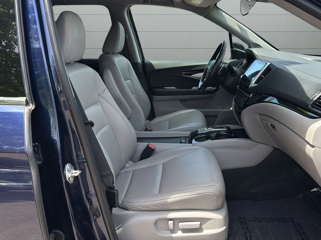Used 2020 Blue Honda RTL-E image 15