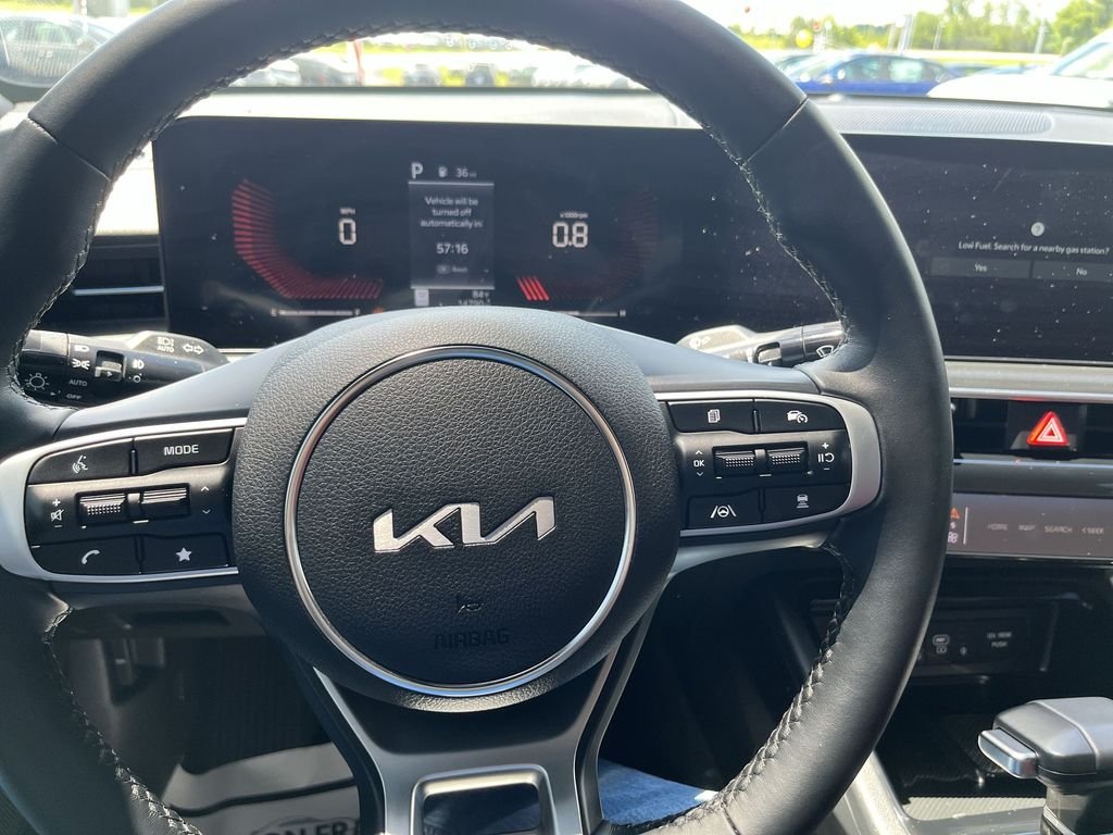 2025 Kia K5 GT-Line - Photo 21