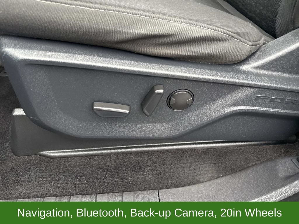 Used 2023 Gray Ford XLT image 18