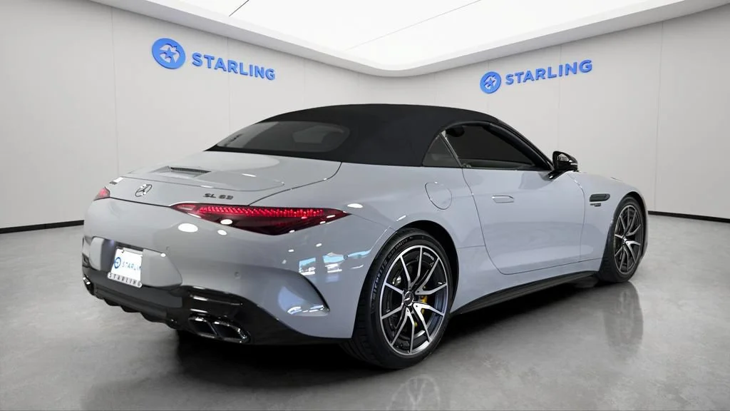 Used 2022 Gray Mercedes-Benz 4MATIC® image 12
