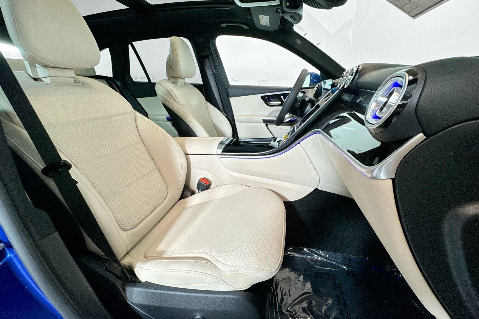 New 2026 Starling Blue Metallic Mercedes-Benz GLC 300 image 26